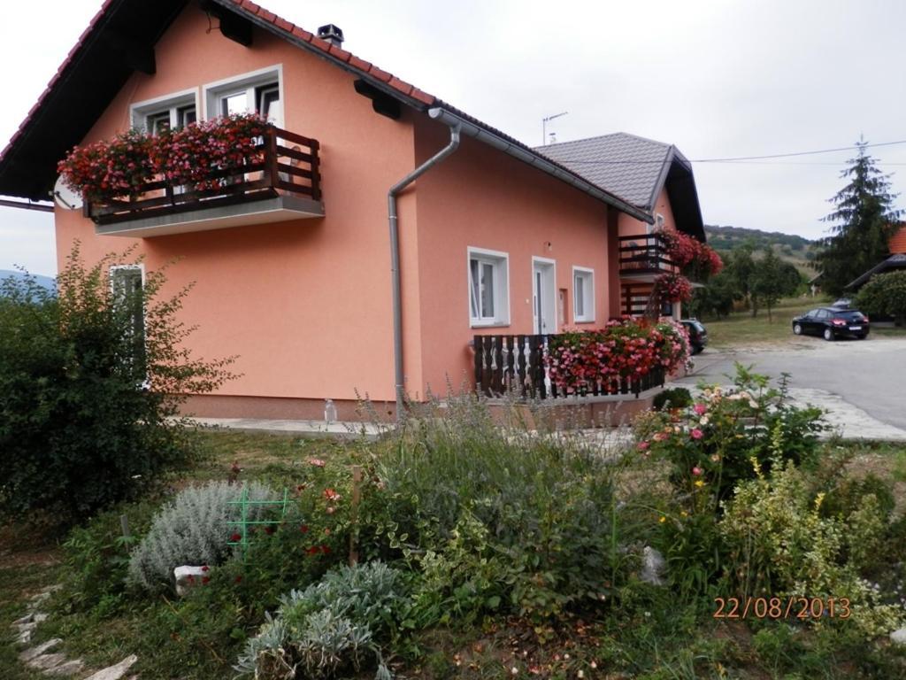 Guesthouse Blazenka Hodak Seliste Dreznicko Bilik gambar